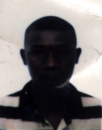Visage et polo rayé