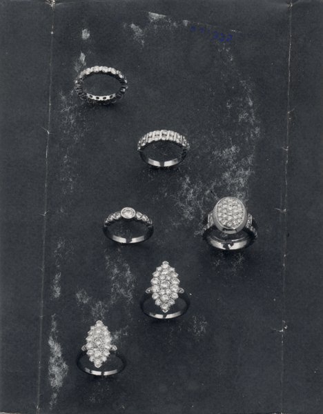 Série de bagues en diamant.