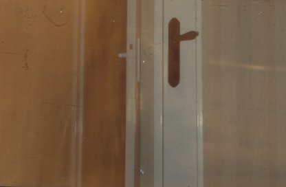 Une porte.